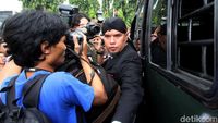 Ahmad Dhani Divonis Penjara, James Ingram, Saphira Indah hingga Bella Luna