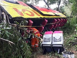 Pergi untuk Pemberkasan CPNS, Fahmi Jadi Korban Tewas Bus Bima Suci