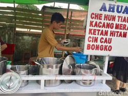 Sluurp! Manis Segar Che Hun Tiau Pelepas Haus Khas Pontianak