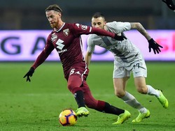 Meski demikian, Torino lebih banyak melepaskan tembakan dengan total 13 attempts, tiga di antaranya mengarah ke gawang. REUTERS/Massimo Pinca.