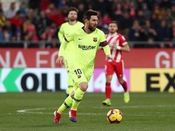 Barcelona pun bermain menyerang. Peluang gol terus tercipta dari sepakan para pemain El Barca.