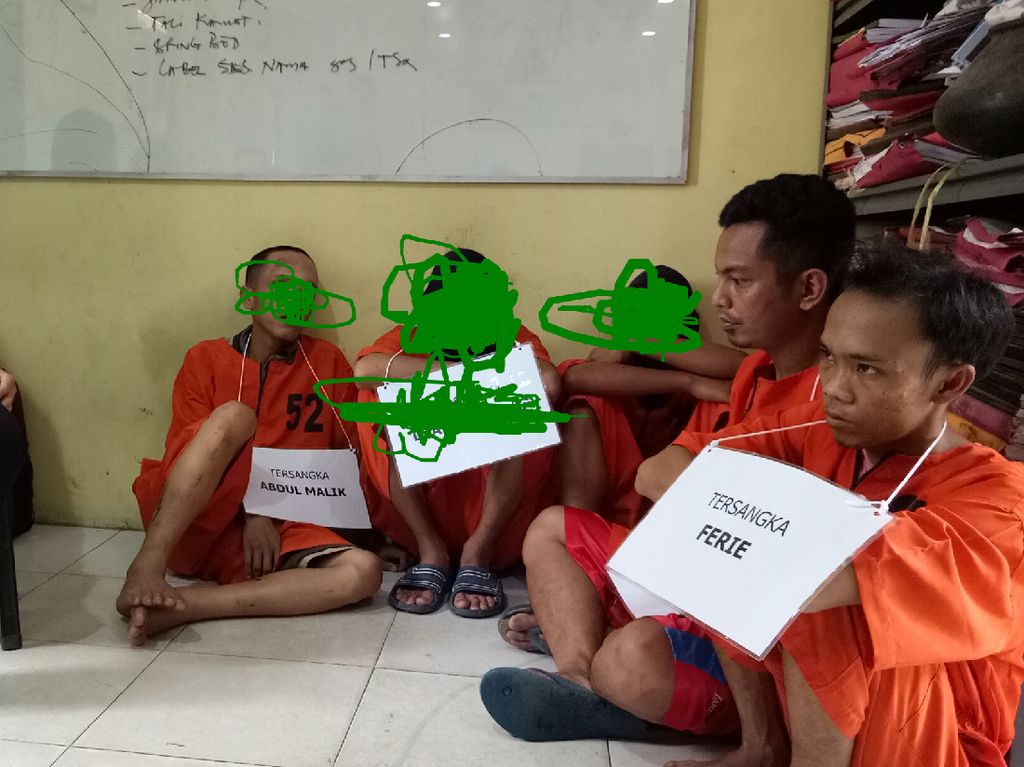 Rekonstruksi Pembunuhan Inah yang Mayatnya Dibakar Berjalan Dramatis Rekonstruksi Pembunuhan Inah yang Mayatnya Dibakar Berjalan Dramatis