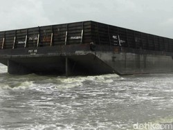 Identitas Pemilik Tongkang Terdampar di Pemalang Mulai Terungkap