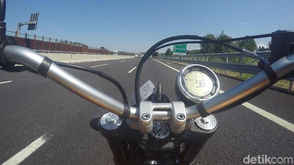 Jangan Ngiri, Motor Boleh Masuk Tol di Beberapa Negara