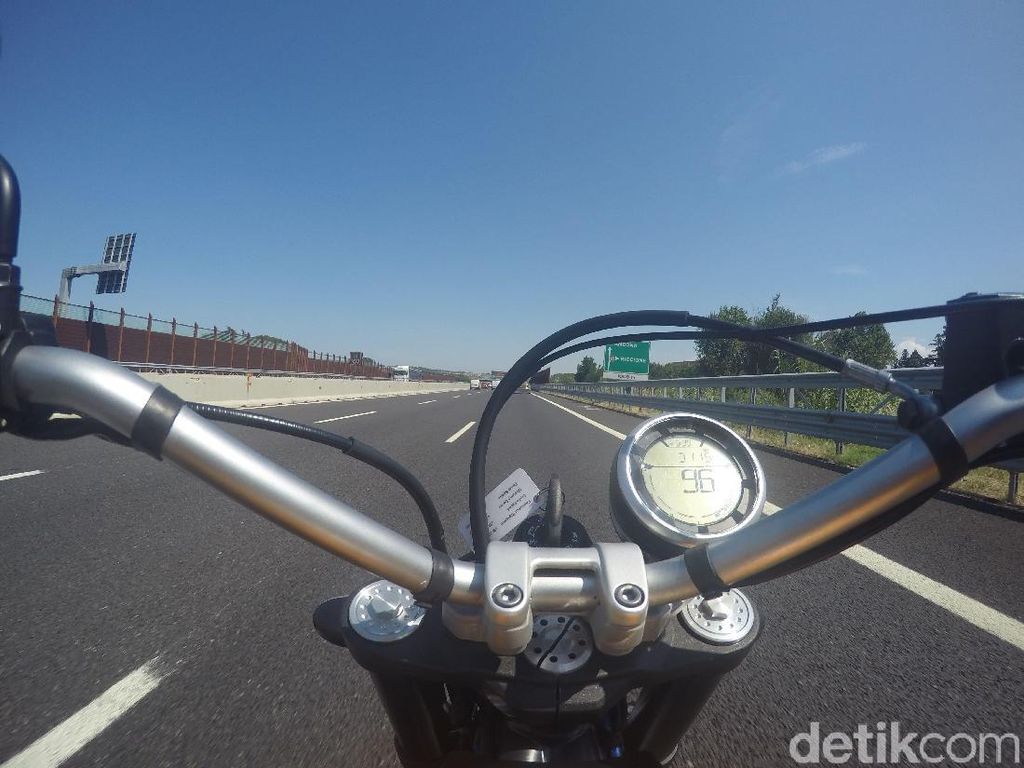 Bamsoet Perjuangkan Tol untuk Motor Demi Keselamatan Pengendara Bamsoet Perjuangkan Tol untuk Motor Demi Keselamatan Pengendara
