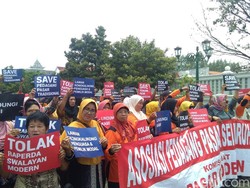 Pedagang Pasar di Sleman Mengadu ke Gubernur DIY