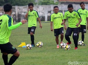 Jadwal Belum Jelas, Persebaya Gelar Latihan Ringan