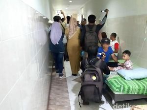 Kamar RSUD Ponorogo Terbatas, Pasien DB Dirawat di Lorong