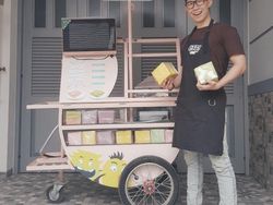 Rambut Nenek Jadi Mesin Uang Hasilkan Ratusan Juta