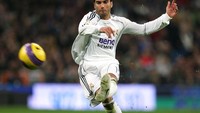 Jose Antonio Reyes pernah dipinjamkan ke Real Madrid pada musim 2006/2007 dan berhasil membawa klub itu jadi juara La Liga. Dia tampil 38 kali dan membuat tujuh gol. (Getty Images)