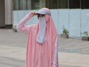 Sporty hingga Warna-Warni, Gaya Hijab Cadar Ini Cocok untuk Anak Muda Sporty hingga Warna-Warni, Gaya Hijab Cadar Ini Cocok untuk Anak Muda