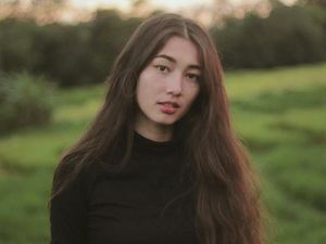 Devina Aureel Minta Akun Gosip Foto Dirinya Diam-diam Saat Jajan Berlian Devina Aureel Minta Akun Gosip Foto Dirinya Diam-diam Saat Jajan Berlian