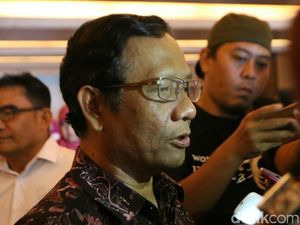 Didambakan Jadi Ketum PSSI, Mahfud Md: Kalau Maju Malah Jadi Dagelan Didambakan Jadi Ketum PSSI, Mahfud Md: Kalau Maju Malah Jadi Dagelan