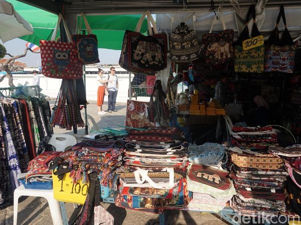 Foto: Aneka Tempat Belanja di Thailand yang Bisa Pakai Rupiah