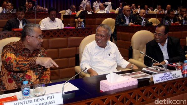 Tiga Menteri Jokowi Rapat Bareng DPR Bahas Temuan BPK