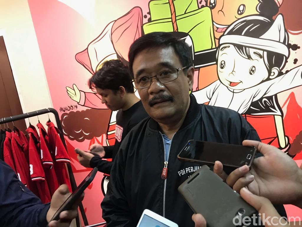 Anies Setahun Tanpa Wagub, Djarot: Doakan Saja Tak Lama Jomblo Anies Setahun Tanpa Wagub, Djarot: Doakan Saja Tak Lama Jomblo
