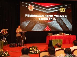 Rapim TNI-Polri 2019 Dibuka: Bahas Pemilu dan Pembangunan Nasional Rapim TNI-Polri 2019 Dibuka: Bahas Pemilu dan Pembangunan Nasional