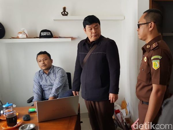 Tampang Buron Korupsi Rp 4,4 M yang Diciduk Trio Kejaksaan-KPK-Polri