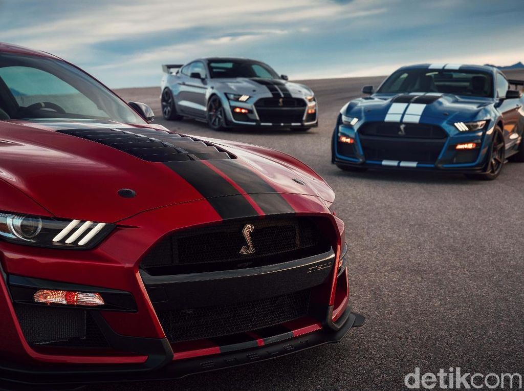 Pakai Sendal Jepit ke Diler, Gamer Malaysia Tebus Ford Mustang Rp 1 M Pakai Sendal Jepit ke Diler, Gamer Malaysia Tebus Ford Mustang Rp 1 M