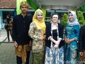 Kisah Dierdhe WN Amerika 2 Tahun Ajari Siswa SMA Ciamis Bahasa Inggris