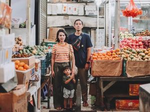 Ke Pasar Gede Solo, Andien dan Ippe Cicip Cabuk Rambak dan Lenjongan