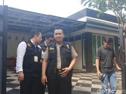 Satgas Anti Mafia Bola 3 Jam Geledah Kantor PSSI di Kemang