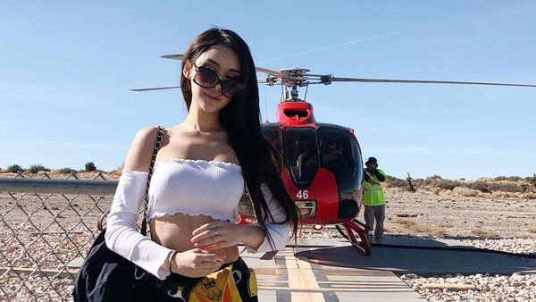 Foto: Liburannya Jade Rasif, DJ Seksi dari Singapura