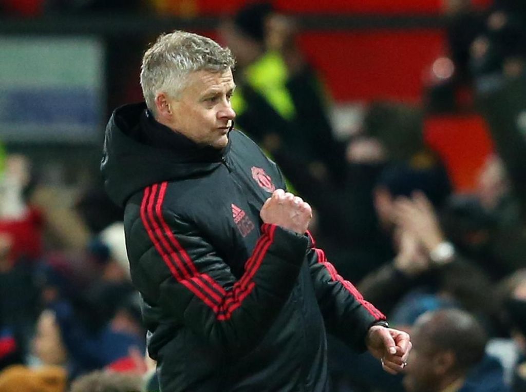 Pique: Solskjaer Bantu Aku Adaptasi di MU Pique: Solskjaer Bantu Aku Adaptasi di MU