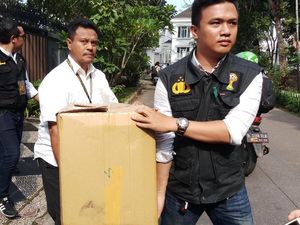 3 Jam Geledah Kantor PSSI di Kemang, Polisi Angkut 5 Boks Dokumen 3 Jam Geledah Kantor PSSI di Kemang, Polisi Angkut 5 Boks Dokumen