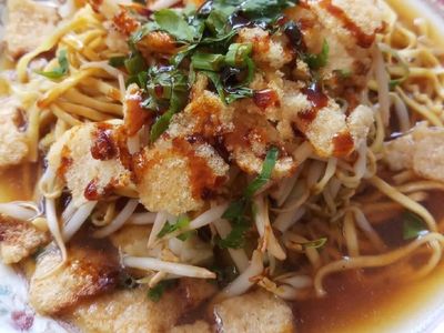 Biar Tak Kedinginan Enaknya Sarapan Mie Kopyok yang Hangat Sedap