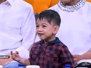 Ketika Jan Ethes Makan Duren dan Ayam Goreng Bareng Jokowi