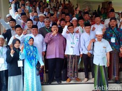 200 Kiai Bersatu Jawa Timur Siap Menangkan Jokowi-Maruf