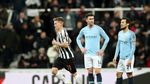 The Citizens Tersandung di St James Park