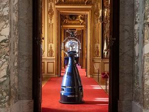 Istana di Inggris Pekerjakan Robot Sebagai Pemandu Wisata