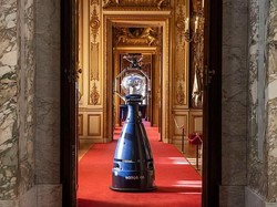 Istana di Inggris Pekerjakan Robot Sebagai Pemandu Wisata