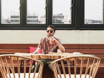 Pose Minum Seru ala Ranggaz Laksmana, Selebgram yang Ikut Jajal MRT