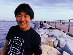 Duh, Pria Ini Ngaku Pacaran dan Bercinta dengan Kecoak