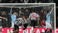Newcastle United berhasil menyamakan skor pada menit ke-65 lewat Salomon Rondon. Ini adalah gol ke-30 Rondon di Premier League (Lee Smith/REUTERS)