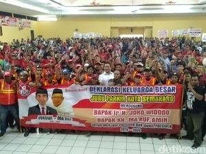 Disaksikan Wali Kota, Ratusan Jukir Semarang Ikrar Dukung Jokowi Disaksikan Wali Kota, Ratusan Jukir Semarang Ikrar Dukung Jokowi