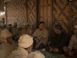 Kunjungi Warga Baduy, Prabowo Diskusi hingga Santap Nasi Liwet Bersama