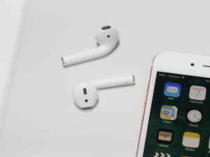 Dikira AirPods KW, Bea Cukai AS Sita Ribuan TWS OnePlus Dikira AirPods KW, Bea Cukai AS Sita Ribuan TWS OnePlus