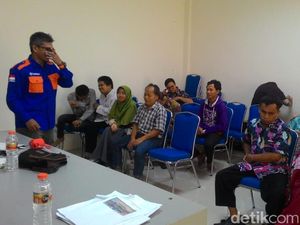 Penyandang Disabilitas di Lamongan Dilatih Evakuasi Saat Bencana