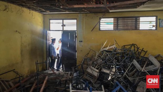 Jokowi: Kondisi SMPN 1 Muara Gembong Bekasi Sangat Parah