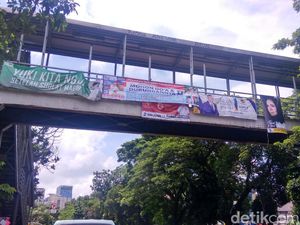 Spanduk Hargai Hak LGBT Berlogo PSI di Tebet Sudah Dicopot Spanduk Hargai Hak LGBT Berlogo PSI di Tebet Sudah Dicopot