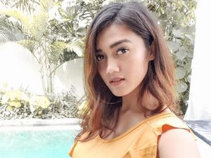 Ini Jessie Jak Angel yang Jersey di Dadanya Ditandatangani Simic Ini Jessie Jak Angel yang Jersey di Dadanya Ditandatangani Simic