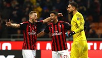 Skor 2-0 untuk Milan ini pun menutup jalannya laga. Marco Luzzani/Getty Images.