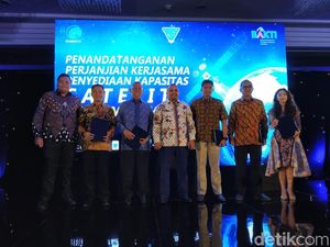 Sebar Akses Internet, Pemerintah Sewa Satelit Hingga Rp 7,5 T Sebar Akses Internet, Pemerintah Sewa Satelit Hingga Rp 7,5 T
