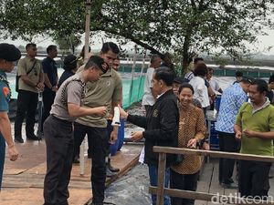 Detik-detik Jokowi Berdarah Kena Patil Udang yang Tiba-tiba Loncat Detik-detik Jokowi Berdarah Kena Patil Udang yang Tiba-tiba Loncat