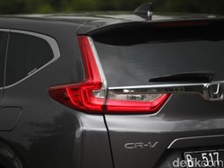 Dikepung Almaz dan Glory 580, Honda CR-V Turbo Masih Juaranya