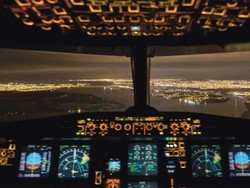 Ini yang Dilakukan Pilot Saat Penerbangan Jarak Jauh